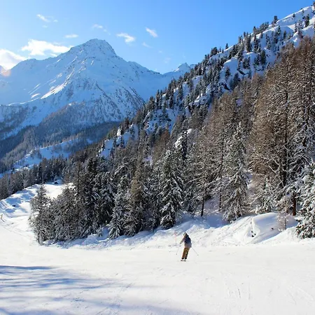 In 4 Valleys Near Lift * نينداز