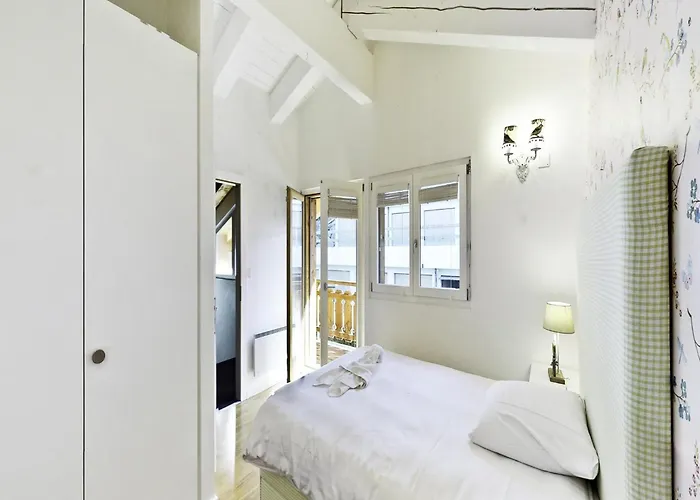 In 4 Valleys Near Lift 샬레