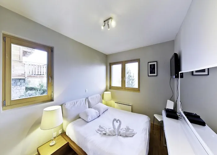 In 4 Valleys Near Lift 넨다즈