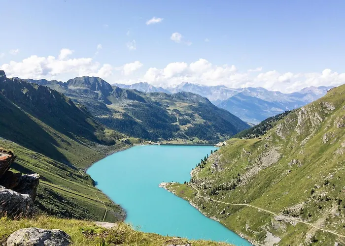 In 4 Valleys Near Lift 넨다즈